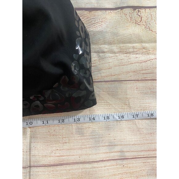 Victoria Sport Women's Black Double Layered Front CLosure Sports Bra - 36DDD - Picture 5 of 10